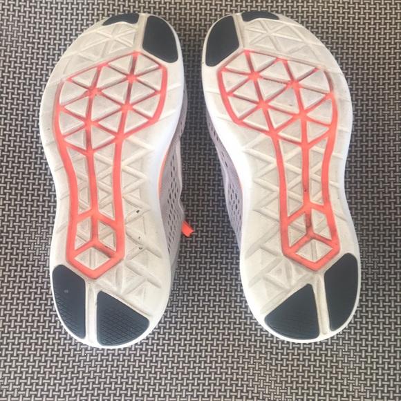 Nike free runs - Picture 5 of 5